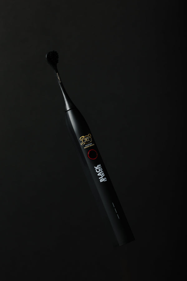 Black Is White Hydrosonic – Stylish Sonic Toothbrush with Whitening Effect